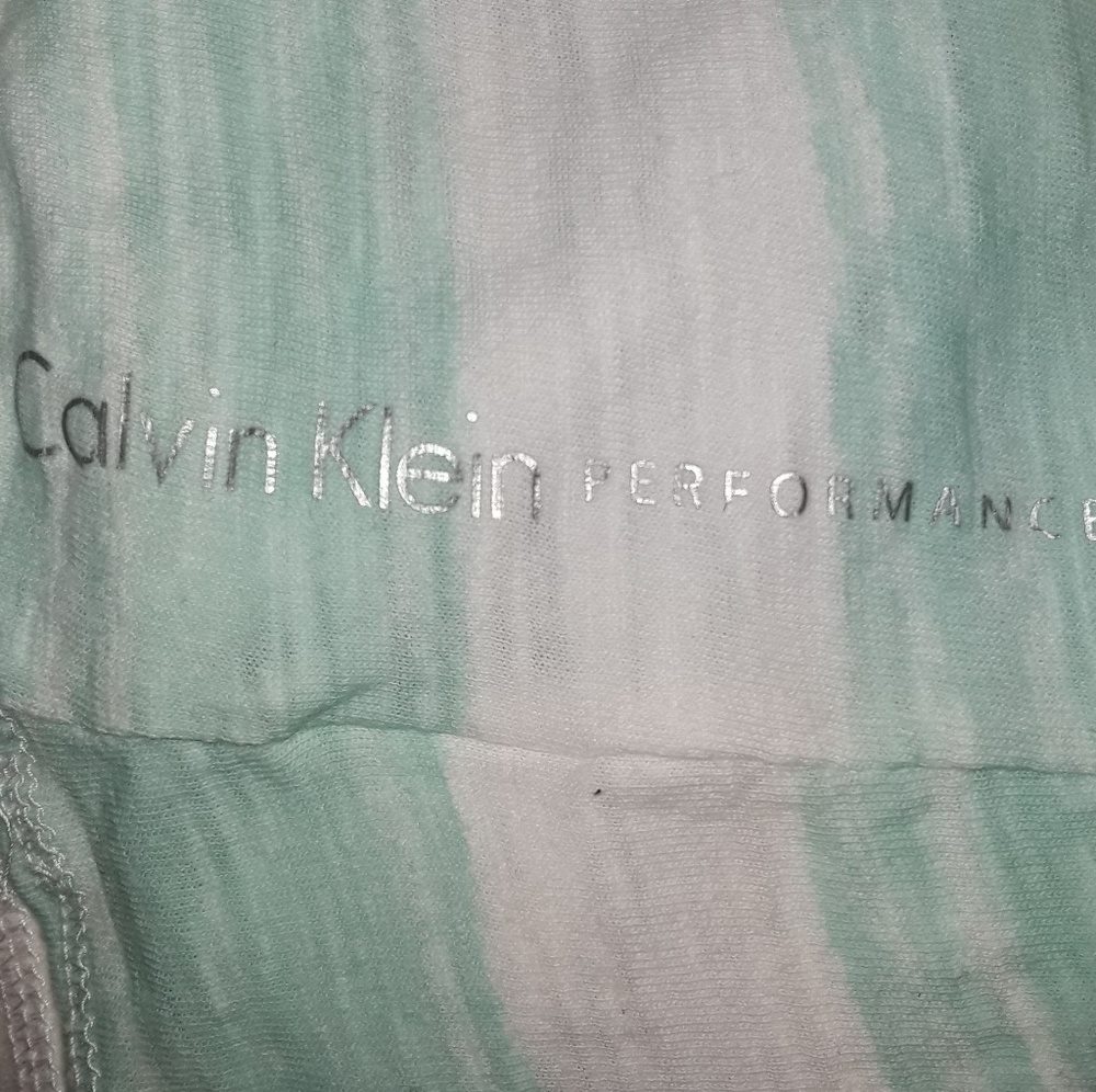 Calvin Klein - Picture 3 of 3